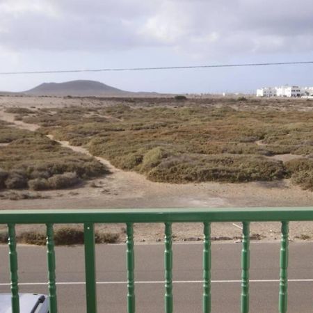 Apartamento La Ubilla Famara Luaran gambar